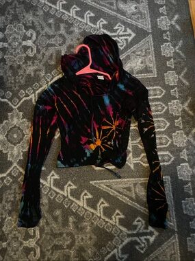 Tie dye cropped hoodie